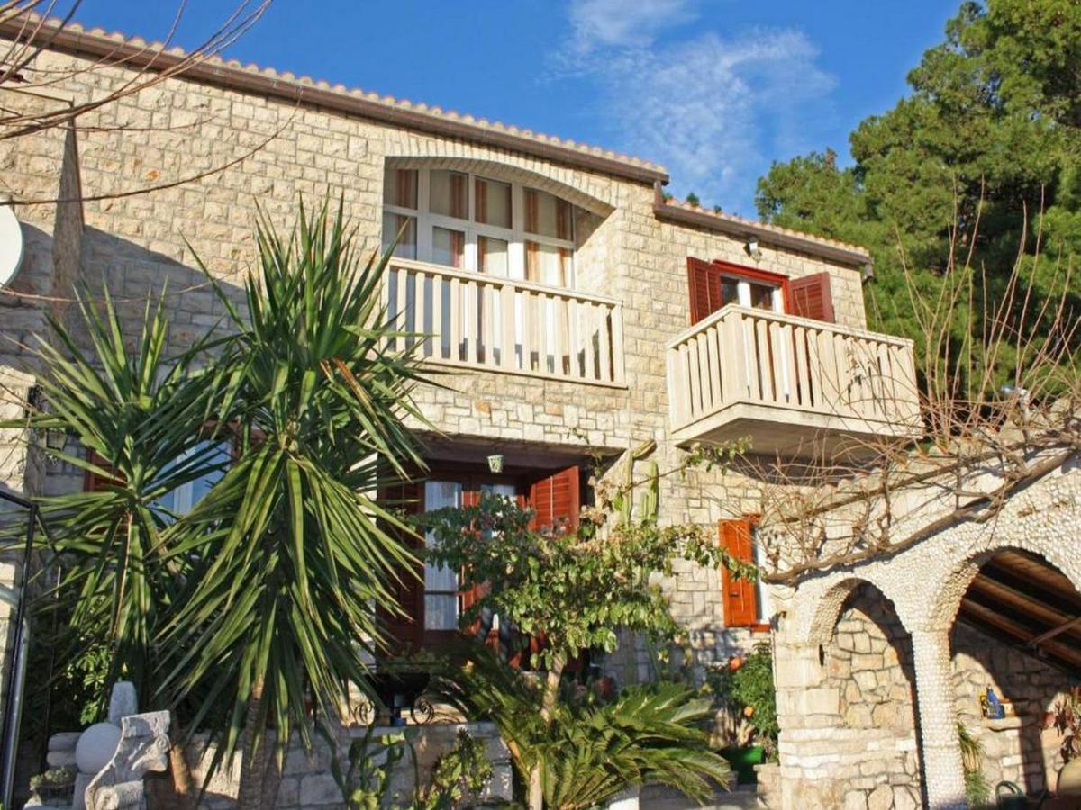 Apartments Racic Bol Bagian luar foto
