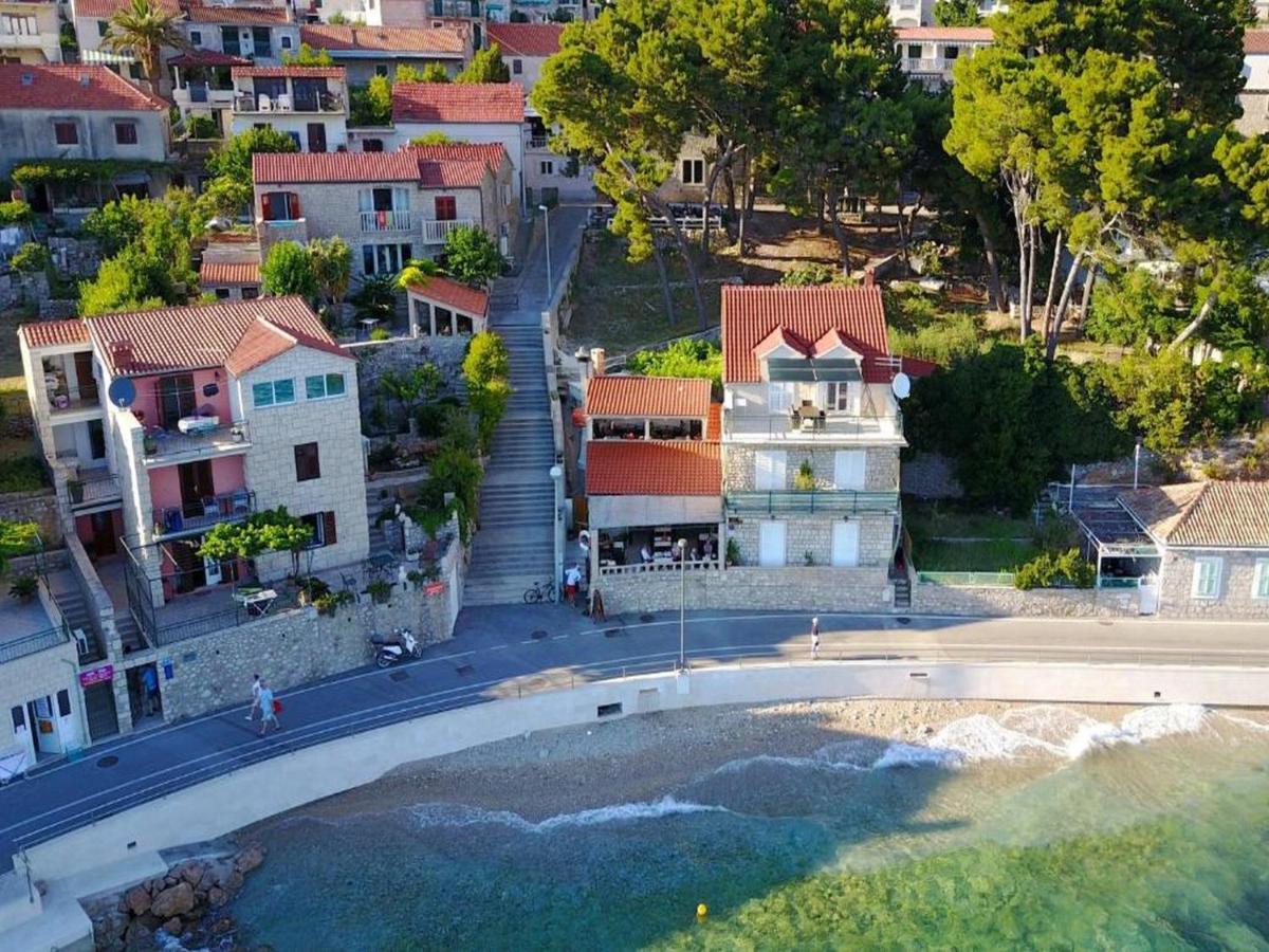 Apartments Racic Bol Bagian luar foto