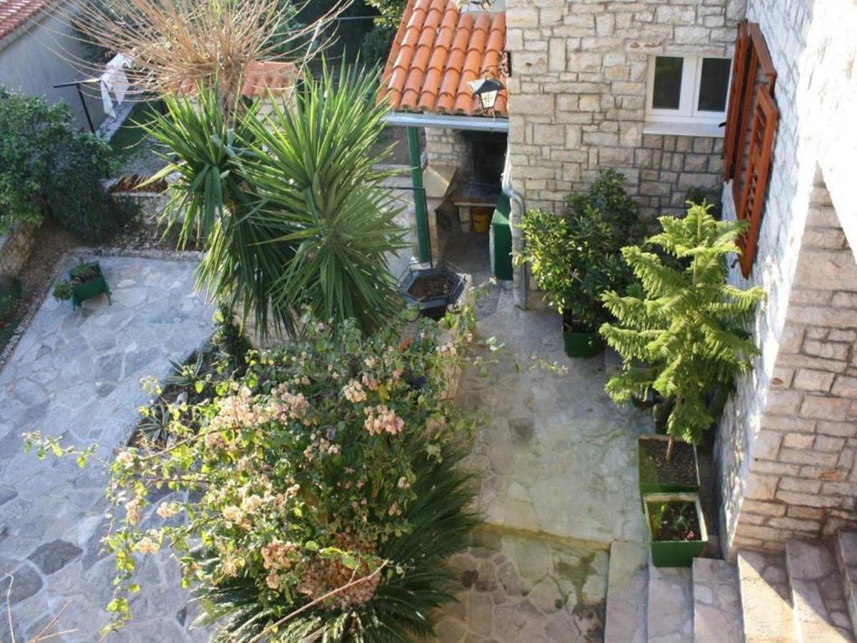 Apartments Racic Bol Bagian luar foto