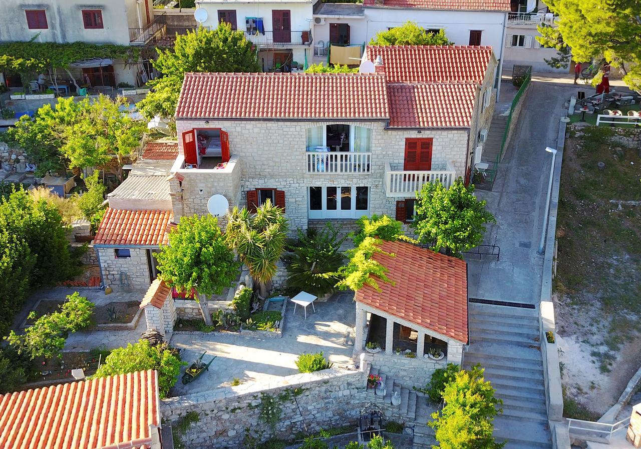 Apartments Racic Bol Bagian luar foto
